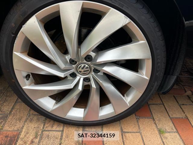VolksWagen ARTEON 2019-10 8372372-5