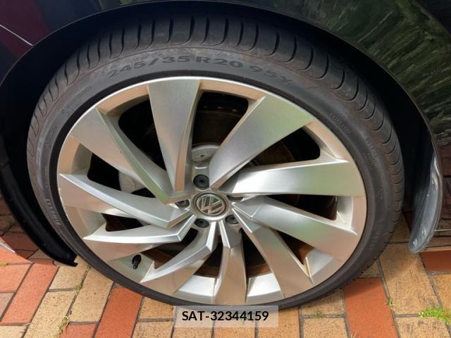 VolksWagen ARTEON 2019-10 8372372-7