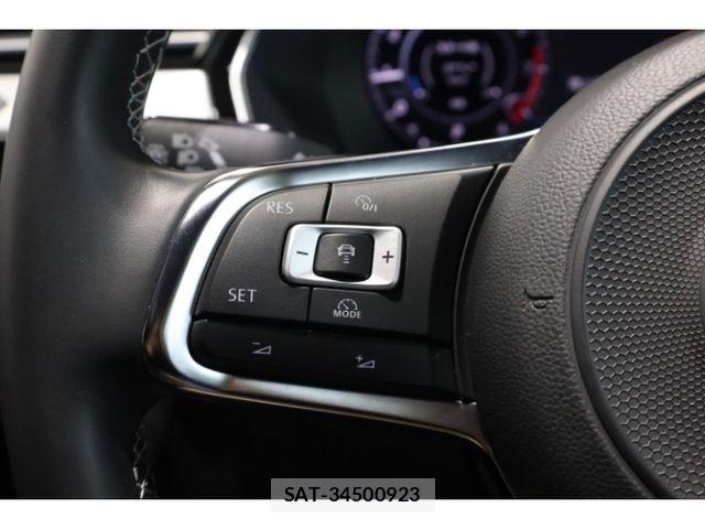 VolksWagen ARTEON 2018-03 8564076-23