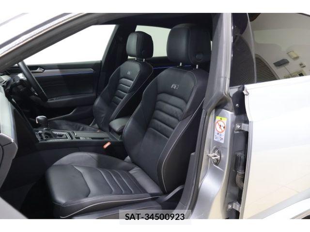 VolksWagen ARTEON 2018-03 8564076-4