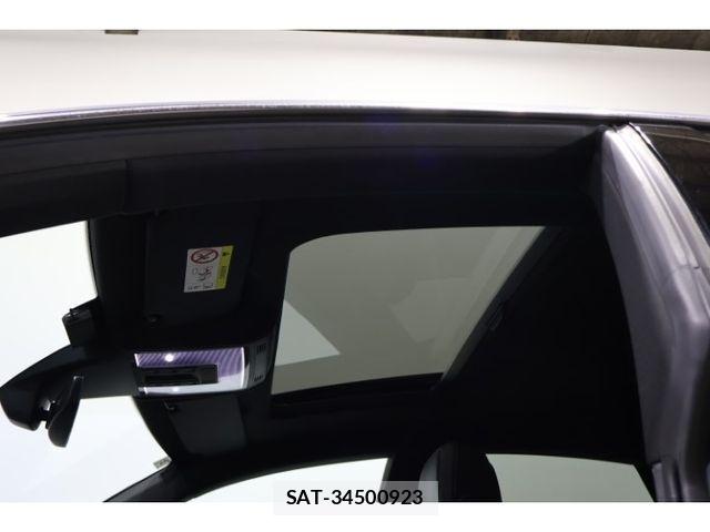 VolksWagen ARTEON 2018-03 8564076-7