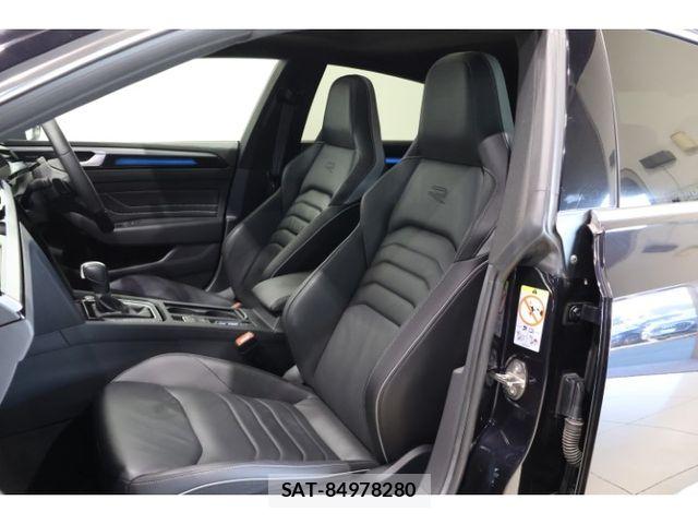 VolksWagen ARTEON 2022-01 8629721-5