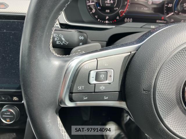 VolksWagen ARTEON 2019-10 8662378-15