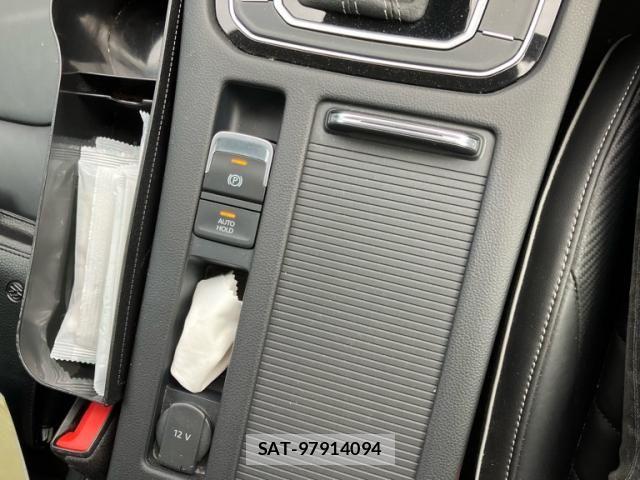 VolksWagen ARTEON 2019-10 8662378-20
