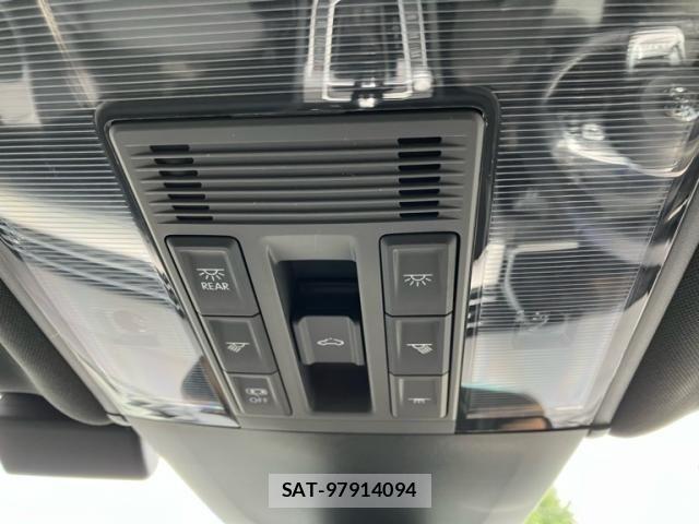 VolksWagen ARTEON 2019-10 8662378-21