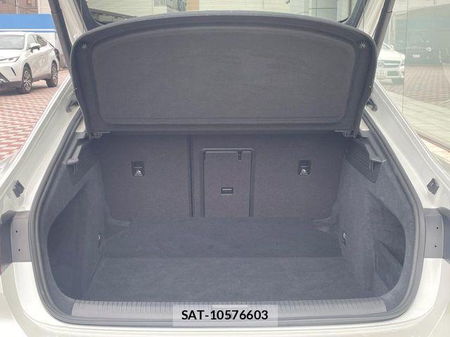 VolksWagen ARTEON 2019-03 8667135-10