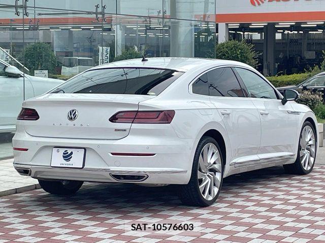 VolksWagen ARTEON 2019-03 8667135-17