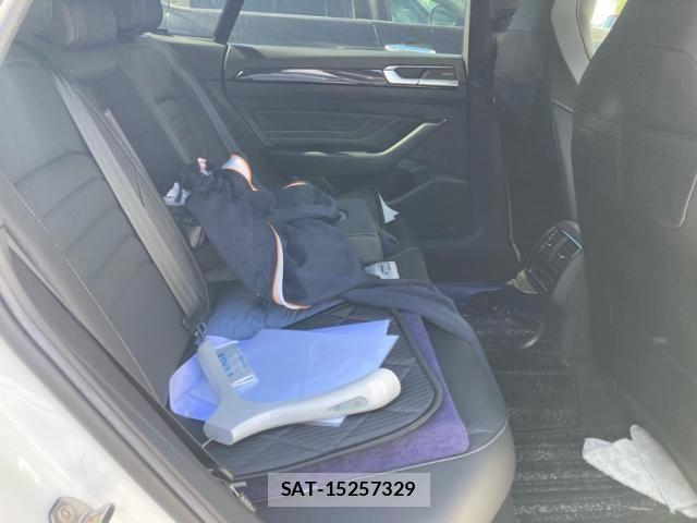 VolksWagen ARTEON 2022-12 8686920-18