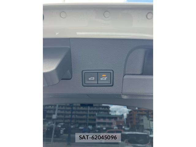 VolksWagen ARTEON 2018-07 8832470-15