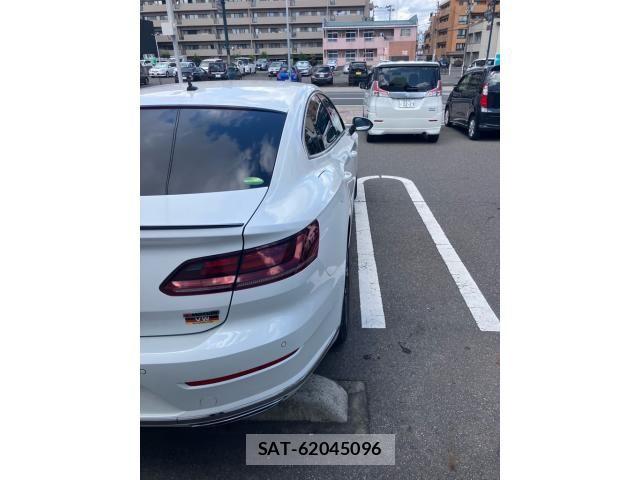 VolksWagen ARTEON 2018-07 8832470-5