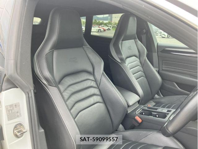 VolksWagen ARTEON 2021-07 7964379-9