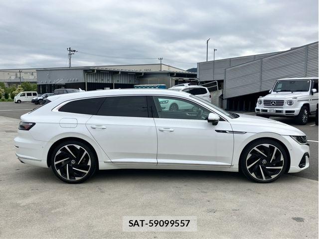 VolksWagen ARTEON 2021-07 7964379-4
