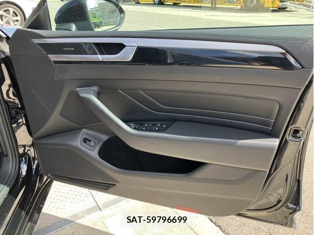 VolksWagen ARTEON 2023-03 8746814-15