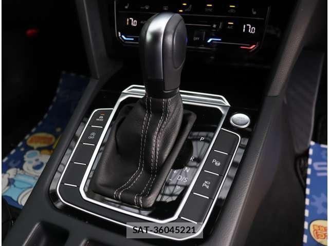 VolksWagen ARTEON 2021-08 8882951-15
