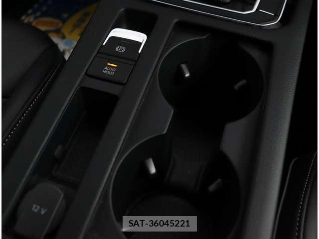 VolksWagen ARTEON 2021-08 8882951-19