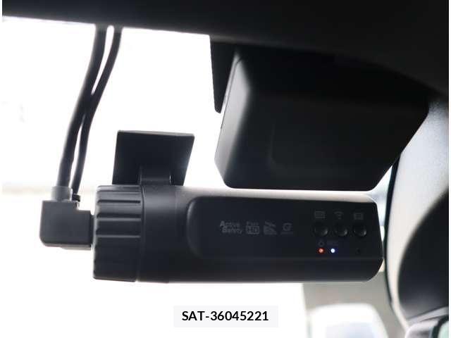 VolksWagen ARTEON 2021-08 8882951-4