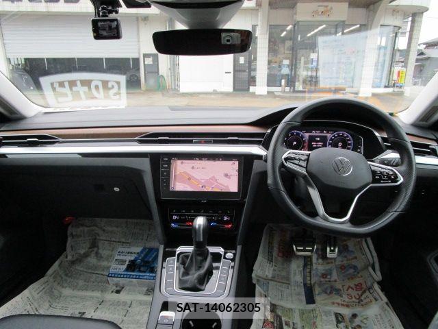 VolksWagen ARTEON 2021-08 8882950-3