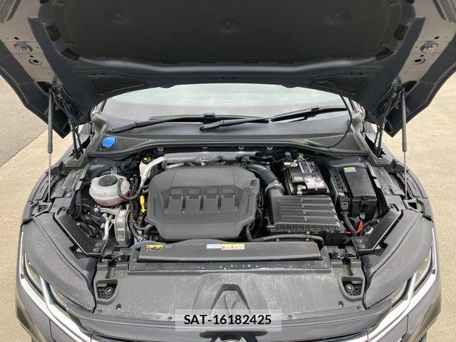 VolksWagen ARTEON 2022-06 8884601-16