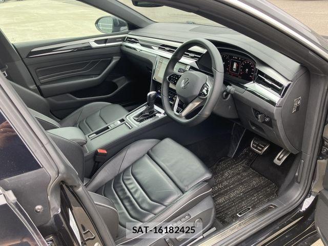 VolksWagen ARTEON 2022-06 8884601-1