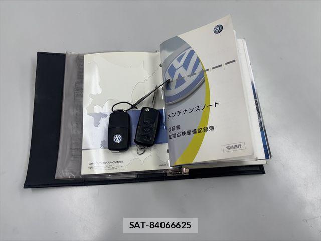 VolksWagen BEETLE 2009-06 890379-11