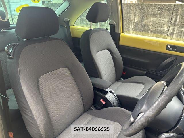 VolksWagen BEETLE 2009-06 890379-14