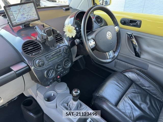 VolksWagen BEETLE 2003-03 3069131-26