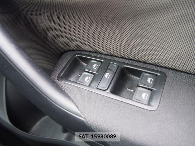 VolksWagen POLO 2017-08 6023026-14