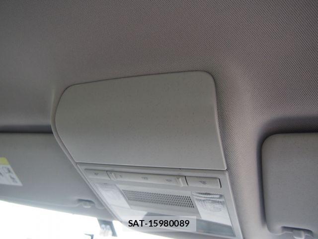 VolksWagen POLO 2017-08 6023026-15