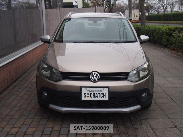 VolksWagen POLO 2017-08 6023026-16