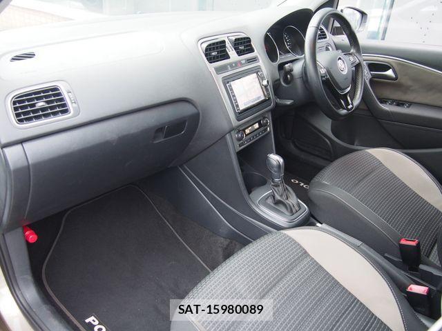 VolksWagen POLO 2017-08 6023026-5