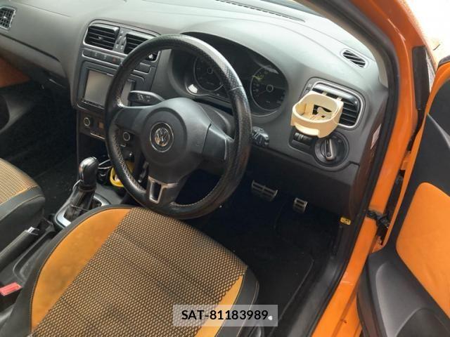 VolksWagen POLO 2012-01 6678769-11