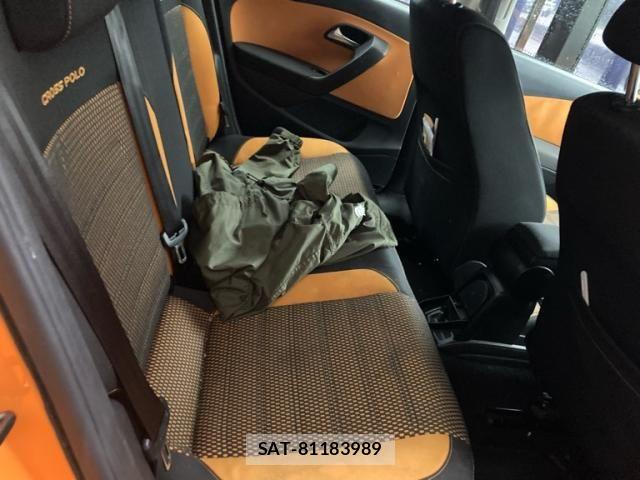 VolksWagen POLO 2012-01 6678769-13
