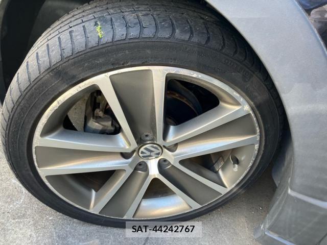 VolksWagen POLO 2012-03 7273258-9