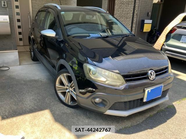 VolksWagen POLO 2012-03 7273258-1