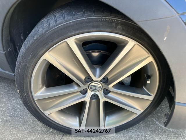 VolksWagen POLO 2012-03 7273258-6