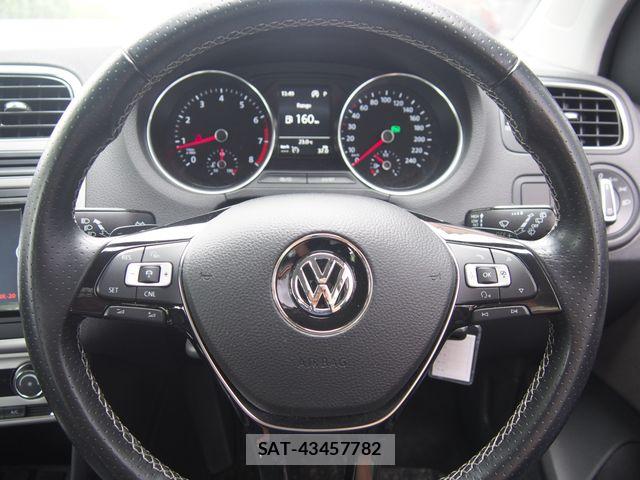 VolksWagen POLO 2016-11 7981559-9