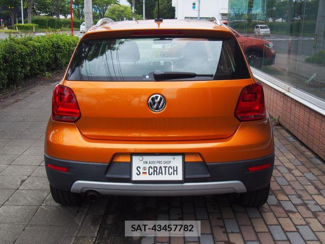 VolksWagen POLO 2016-11 7981559-18