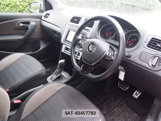 VolksWagen POLO 2016-11 7981559-3