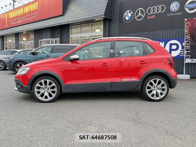 VolksWagen POLO 2015-02 8039158-9