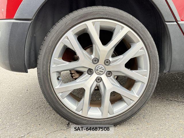 VolksWagen POLO 2015-02 8039158-15