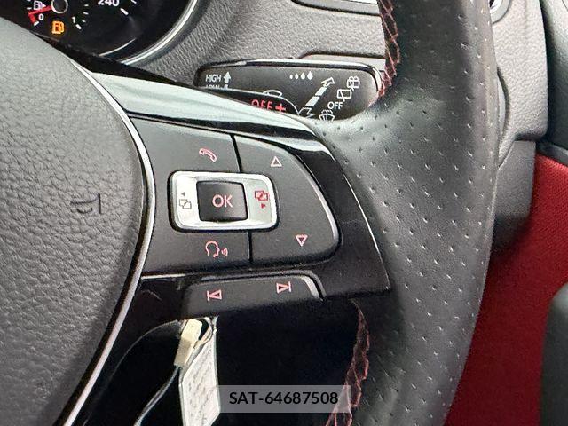 VolksWagen POLO 2015-02 8039158-20