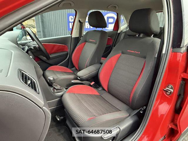 VolksWagen POLO 2015-02 8039158-4