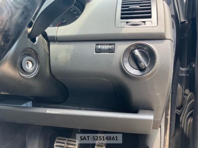 VolksWagen POLO 2006-09 8076122-18