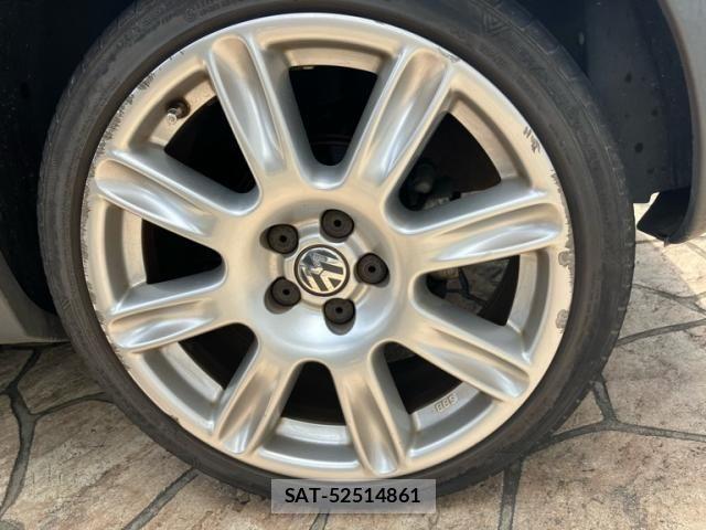 VolksWagen POLO 2006-09 8076122-8
