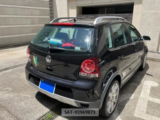 VolksWagen POLO 2006-09 8132976-4