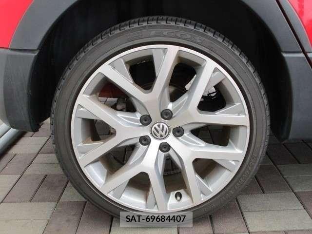 VolksWagen POLO 2015-11 8318054-25