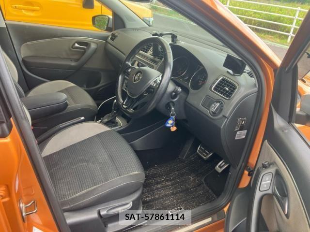 VolksWagen POLO 2015-03 8528186-9