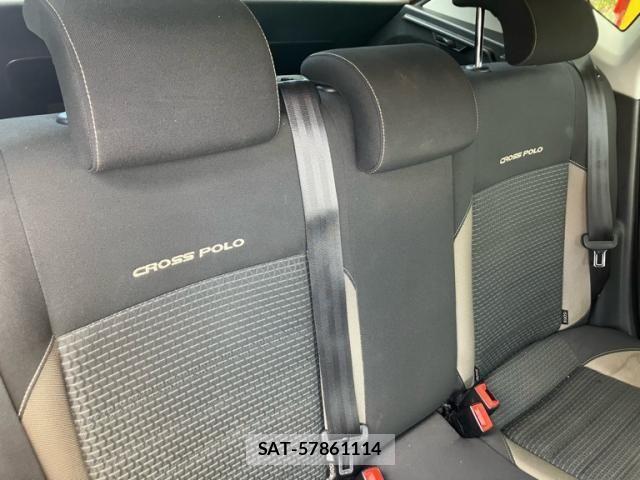 VolksWagen POLO 2015-03 8528186-12