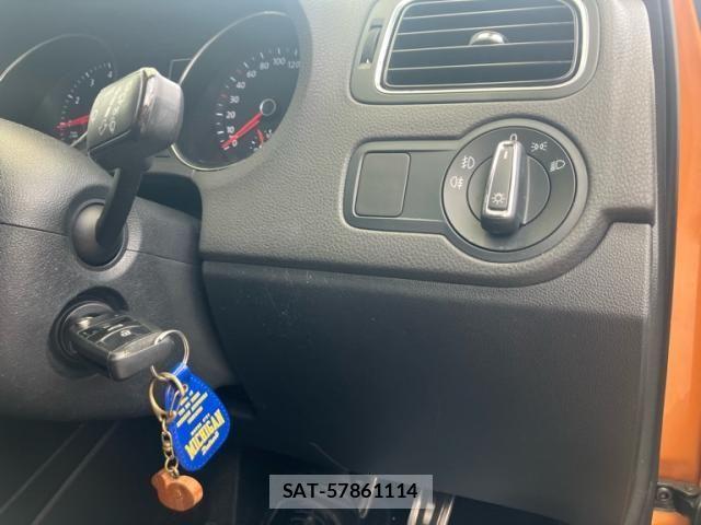 VolksWagen POLO 2015-03 8528186-15