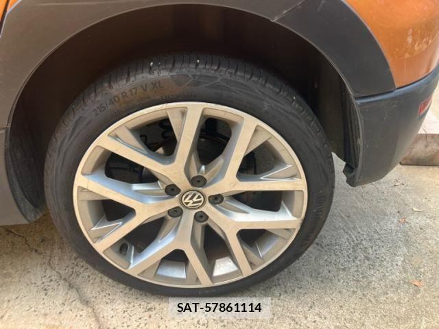VolksWagen POLO 2015-03 8528186-6